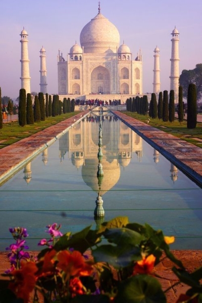 Manufacturer, Exporter, Importer, Supplier, Wholesaler, Retailer, Trader of Agra Local Sightseeing tour By Car in New Delhi, Delhi, India.